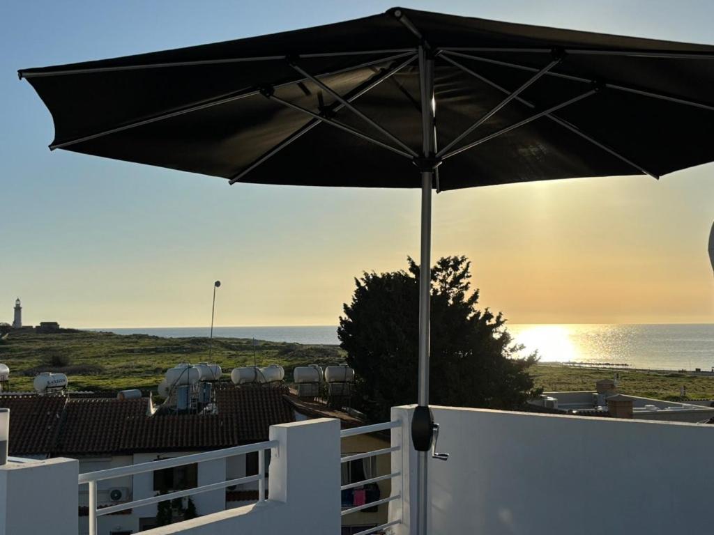 Ferienwohnung Venus Lighthouse 2B, Sea-View, Paphos Center Exterior foto