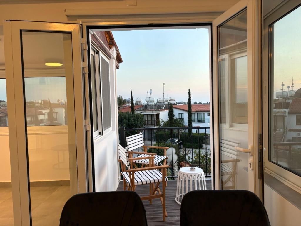 Ferienwohnung Venus Lighthouse 2B, Sea-View, Paphos Center Exterior foto